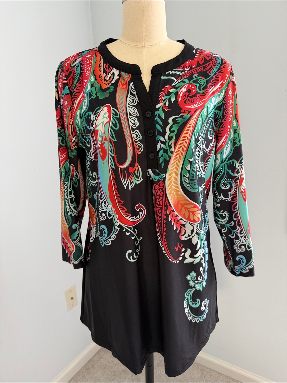 Serengeti Womens Black Paisley Print Henley Tunic Top - Multi SZM